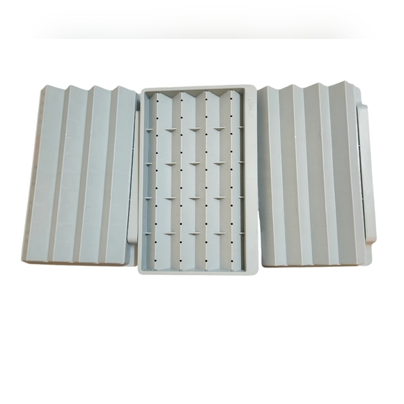 ITWIST Ice Trays (3) - Picture 2 of 3